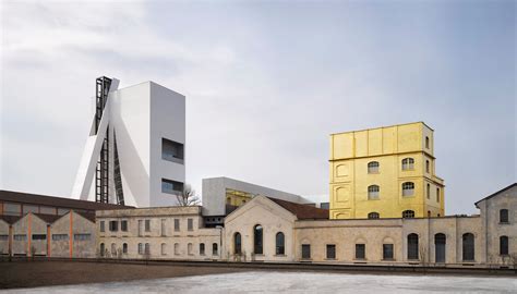 fondazione prada lucio fontana|fondazione prada.